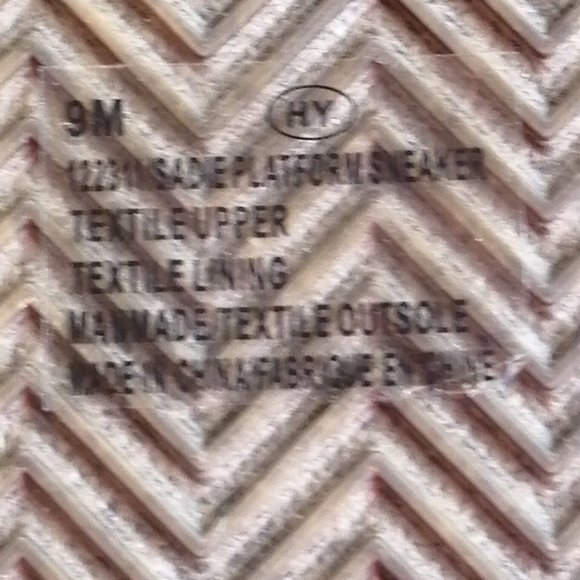 Maurices Womens Sneakers Sadie Beige Canvas Lace Up Walking‎ Shoe Platform 9 - Picture 11 of 12